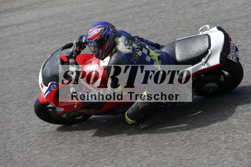 /08 17.04.2026  TZ Motorsport ADR/Gruppe gelb/38